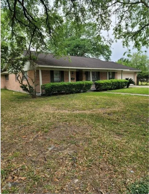 8835 Valley View Lane