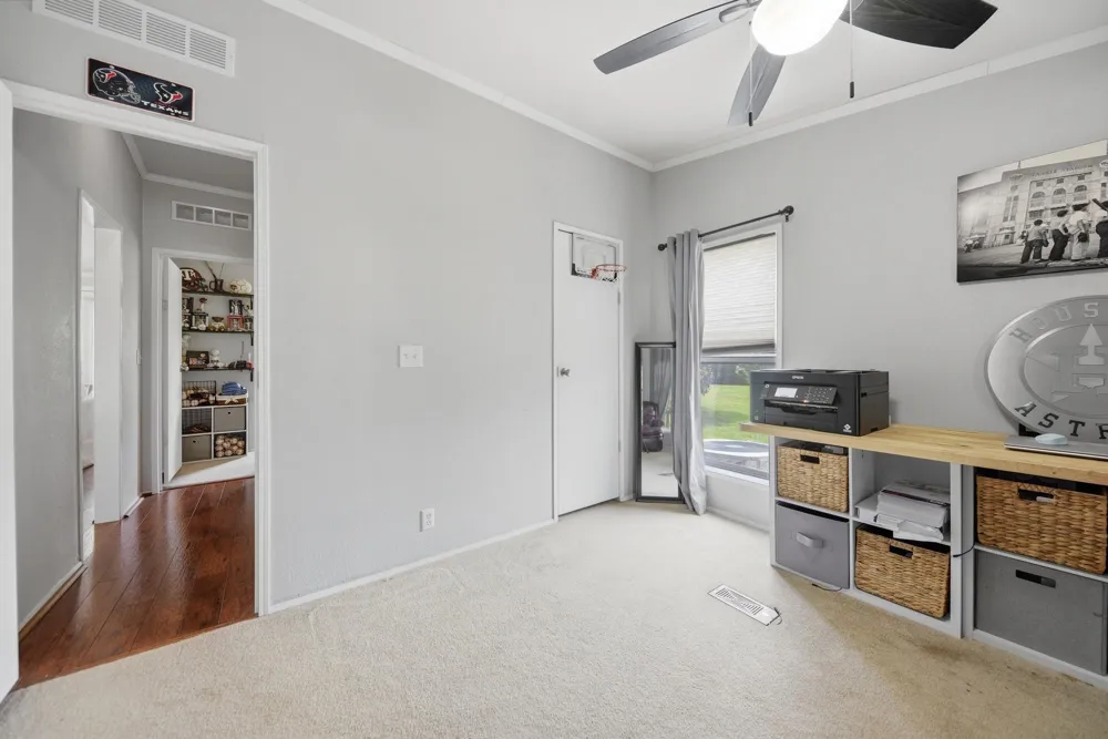 3844 Highway 36 Bellville, TX 77418
