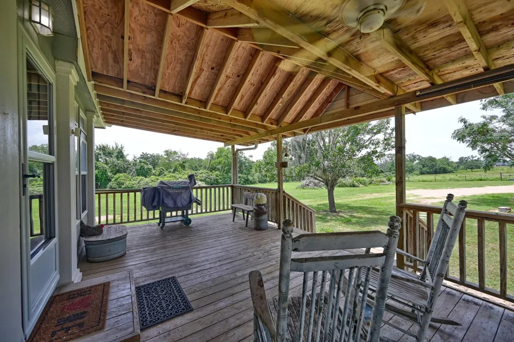 3844 Highway 36 Bellville, TX 77418