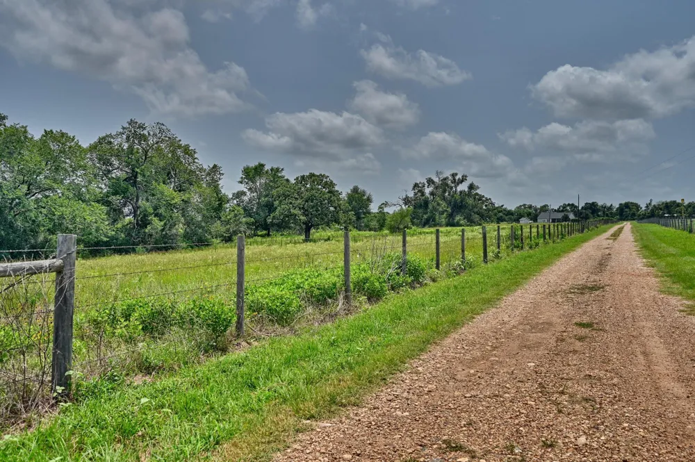 3844 Highway 36 Bellville, TX 77418
