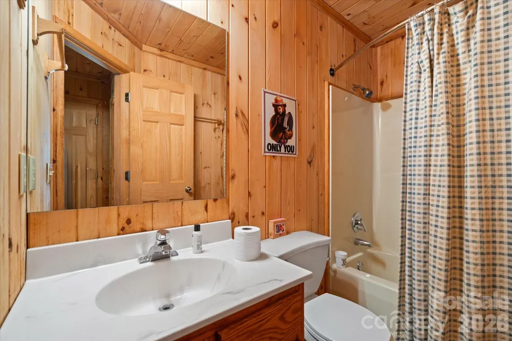 1194 Palmer Road Mill Spring, NC 28756