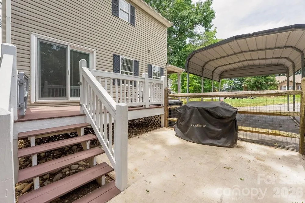 7734 Red Robin Trail Denver, NC 28037