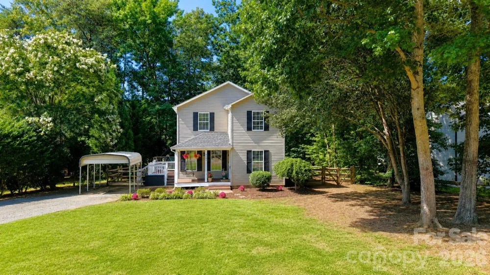 7734 Red Robin Trail Denver, NC 28037