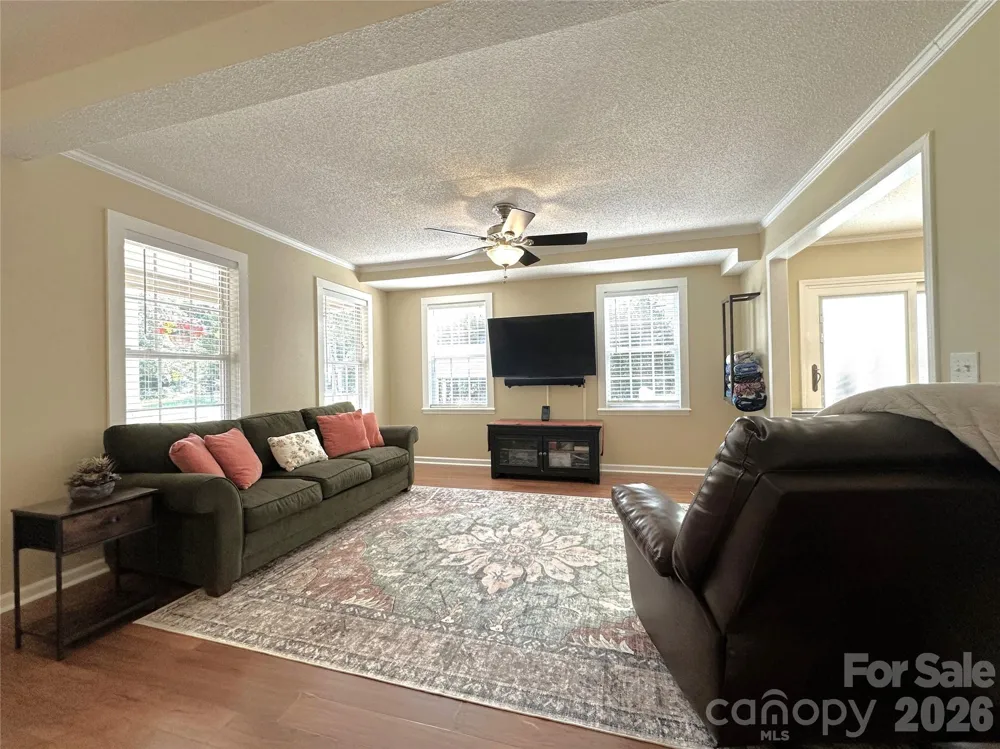 7734 Red Robin Trail Denver, NC 28037