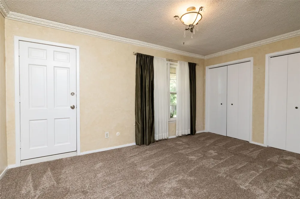 3809 Diamond Loch W North Richland Hills, TX 76180