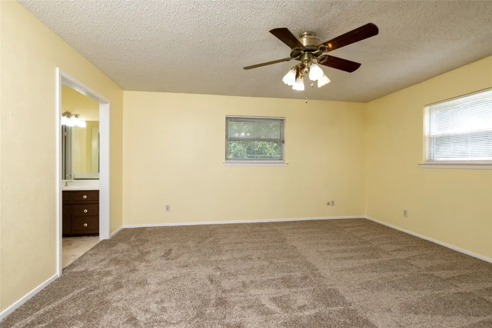3809 Diamond Loch W North Richland Hills, TX 76180