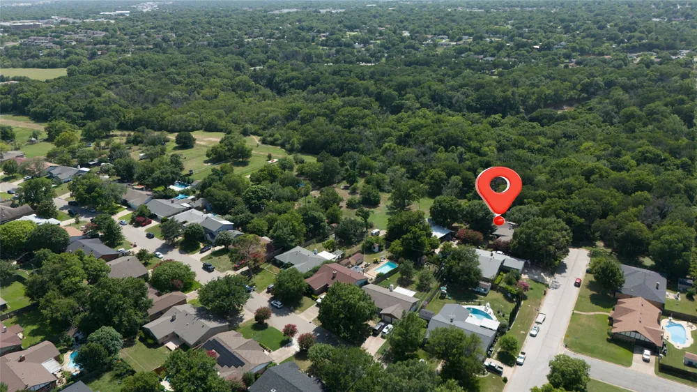 3809 Diamond Loch W North Richland Hills, TX 76180