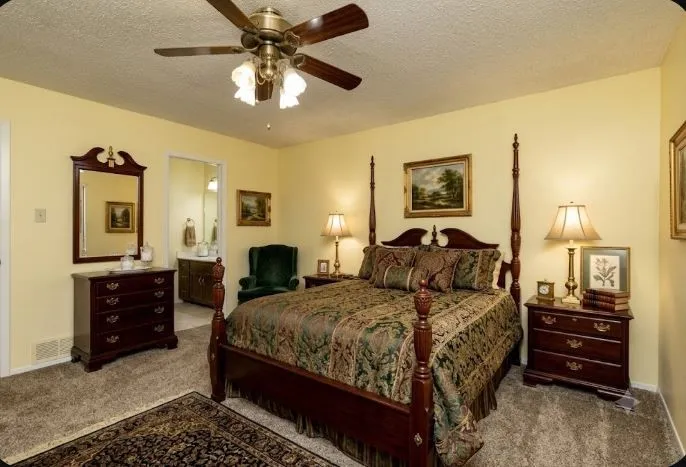 3809 Diamond Loch W North Richland Hills, TX 76180