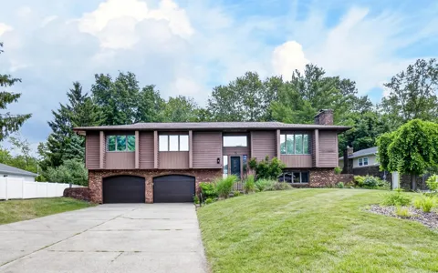 15 Bayshore Drive