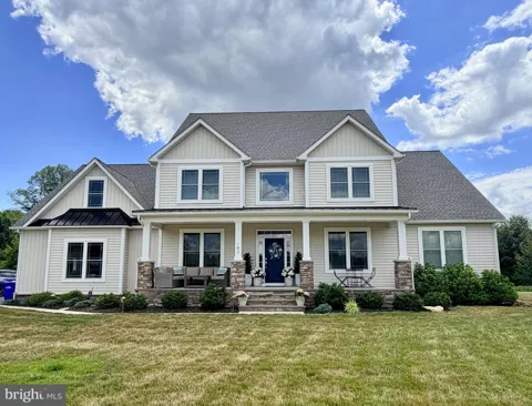 143 THICKET COURT