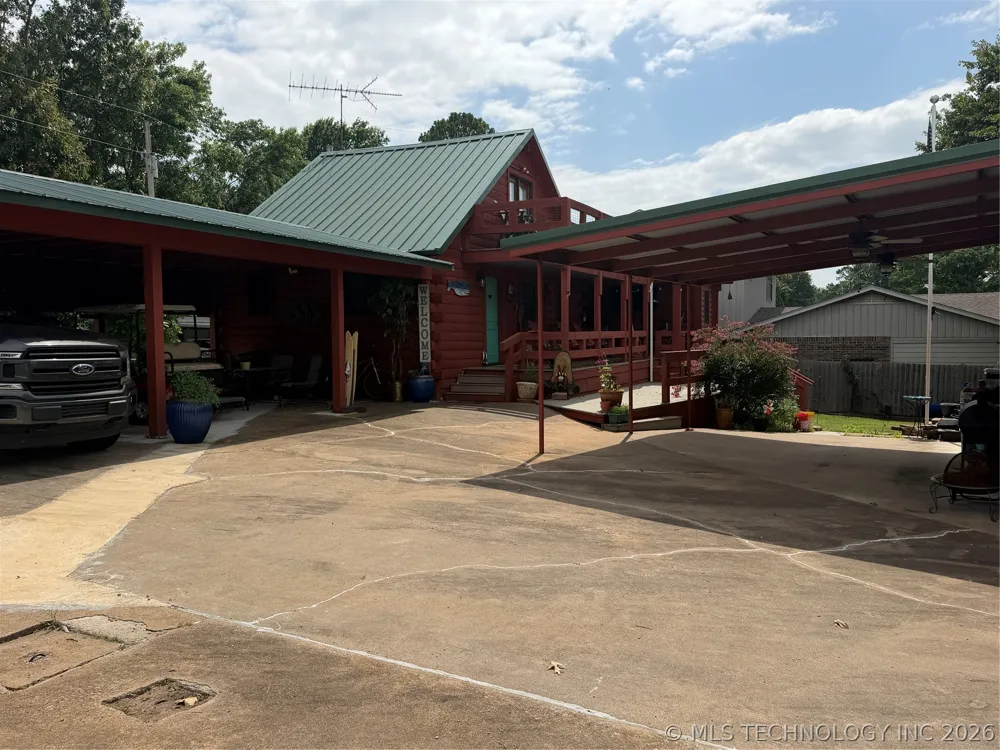 504 Elm Eufaula, OK 74432