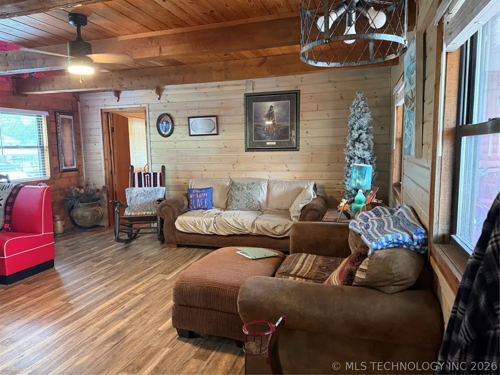 504 Elm Eufaula, OK 74432