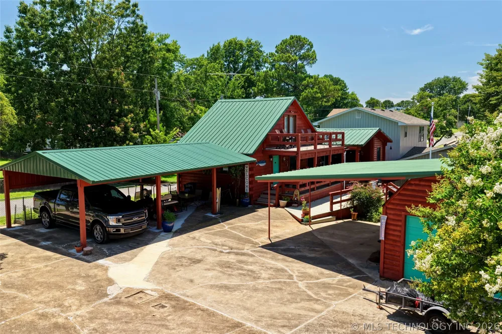 504 Elm Eufaula, OK 74432