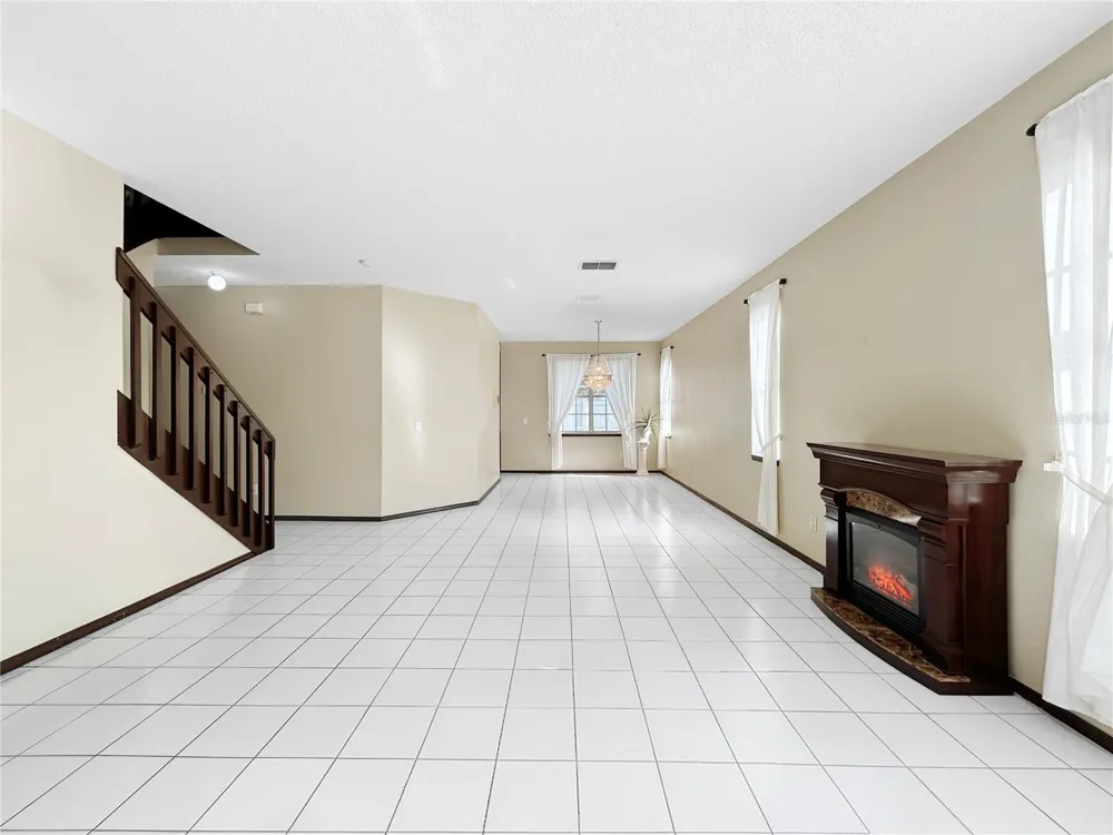 1606 WOOD VIOLET DRIVE Orlando, FL 32824