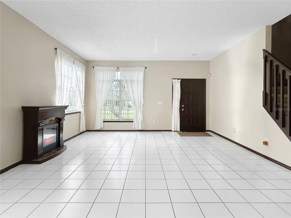 1606 WOOD VIOLET DRIVE Orlando, FL 32824