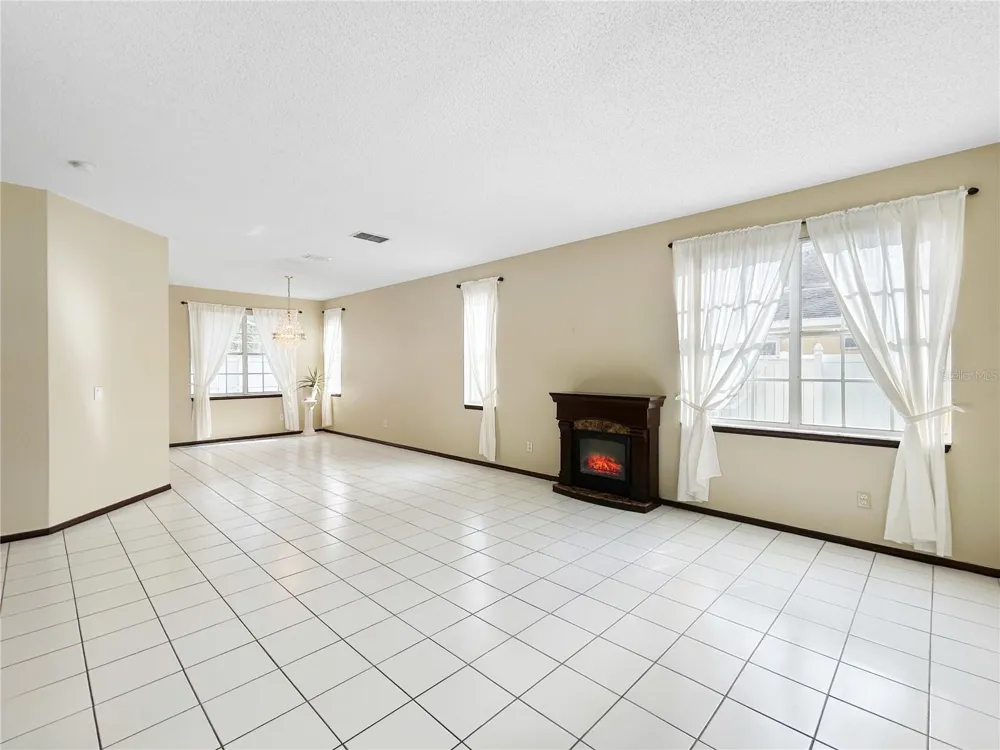 1606 WOOD VIOLET DRIVE Orlando, FL 32824