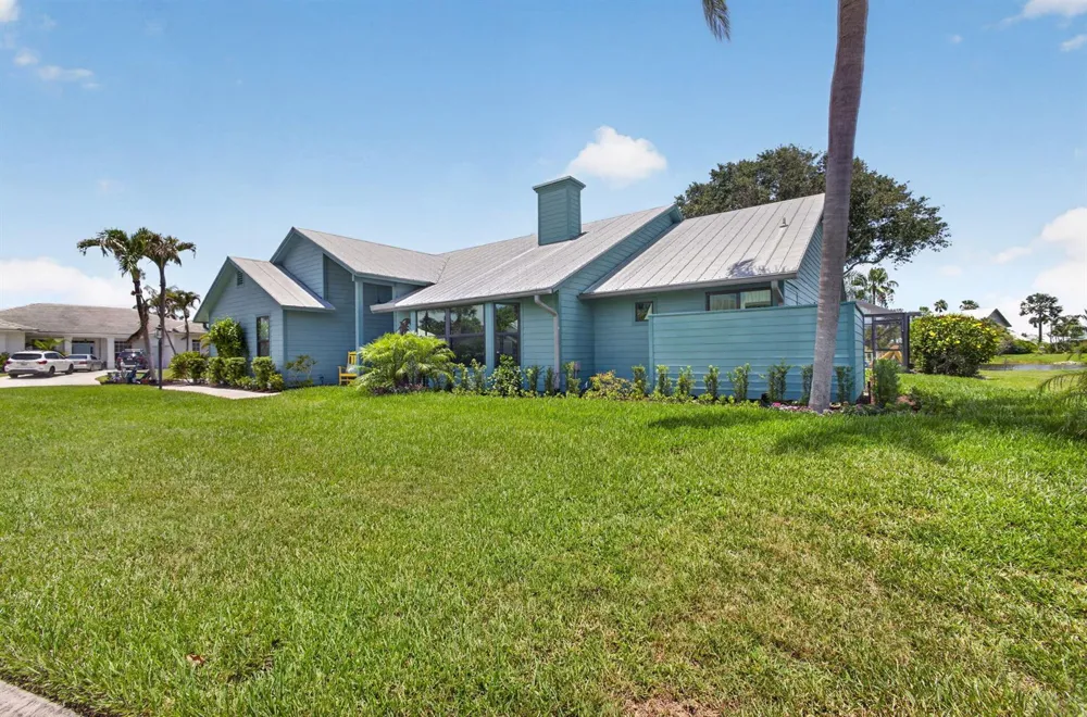 10705 SE Seabreeze Court Hobe Sound, FL 33455