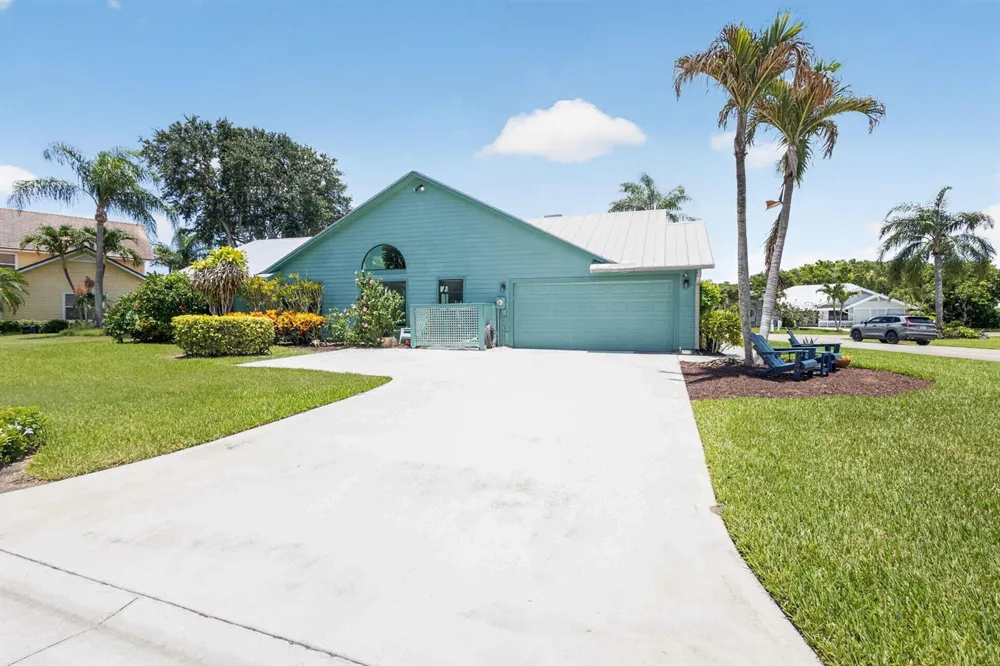 10705 SE Seabreeze Court Hobe Sound, FL 33455