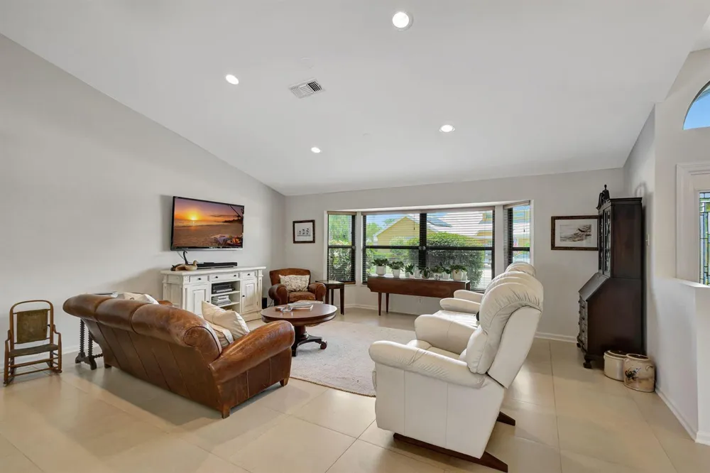 10705 SE Seabreeze Court Hobe Sound, FL 33455