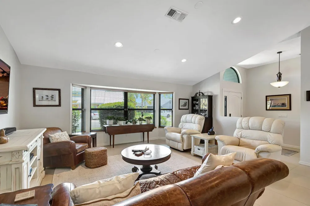 10705 SE Seabreeze Court Hobe Sound, FL 33455