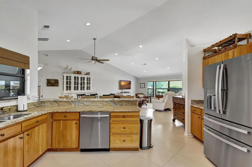 10705 SE Seabreeze Court Hobe Sound, FL 33455
