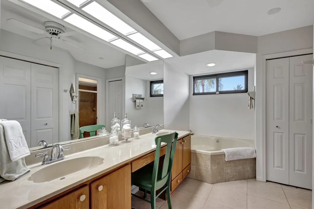 10705 SE Seabreeze Court Hobe Sound, FL 33455