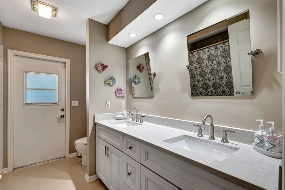10705 SE Seabreeze Court Hobe Sound, FL 33455