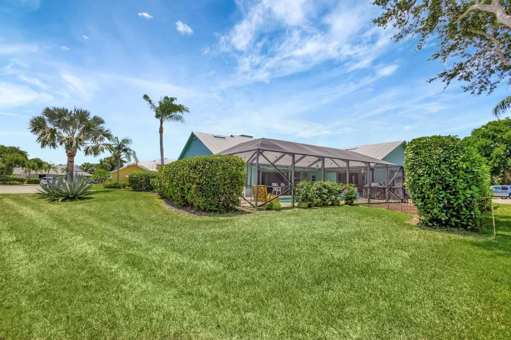 10705 SE Seabreeze Court Hobe Sound, FL 33455