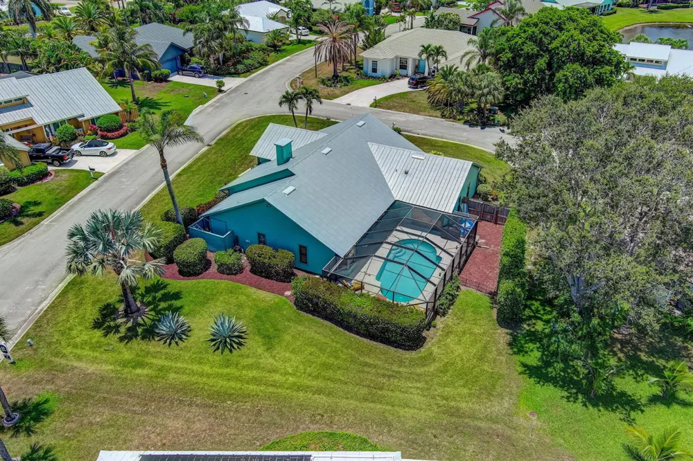 10705 SE Seabreeze Court Hobe Sound, FL 33455