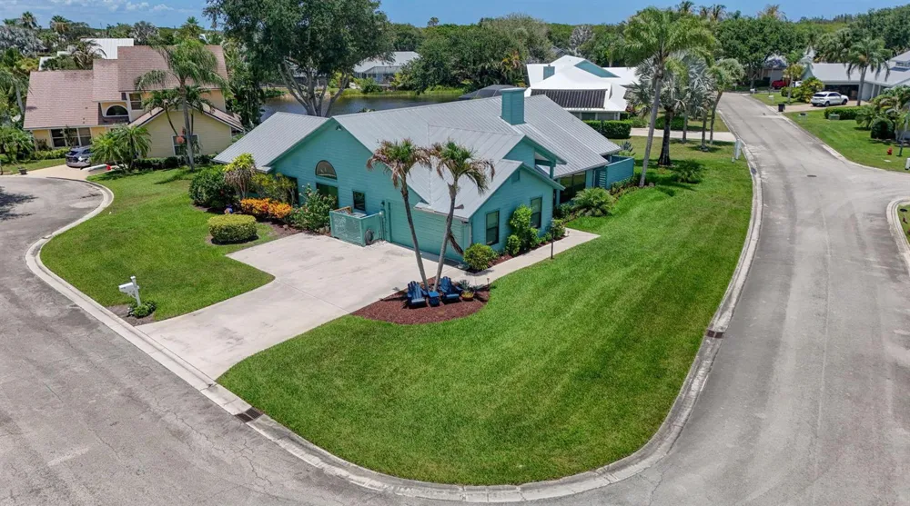 10705 SE Seabreeze Court Hobe Sound, FL 33455