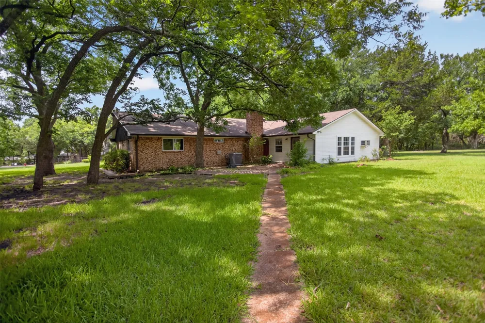 1007 Johnson Lane Ovilla, TX 76065