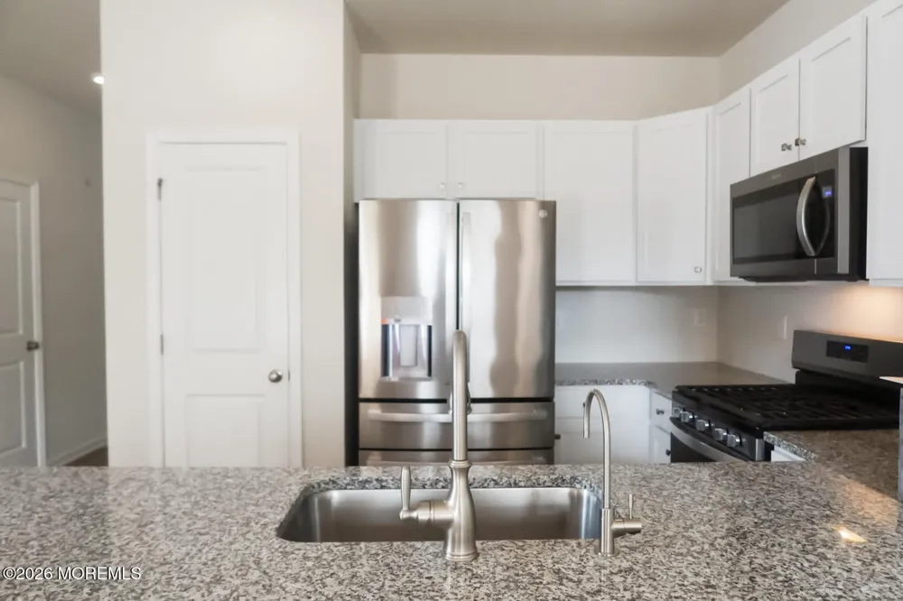 1214 Peterson Way Abescon, NJ 08201