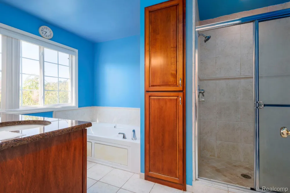 461 Tanner Drive Troy City, MI 48085