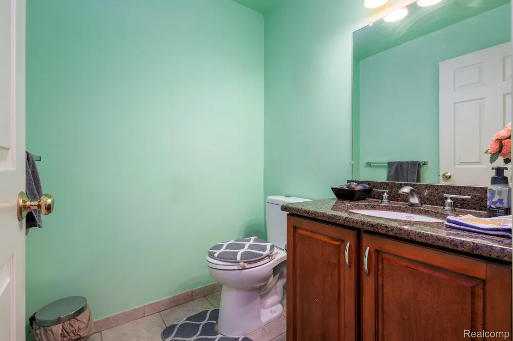 461 Tanner Drive Troy City, MI 48085