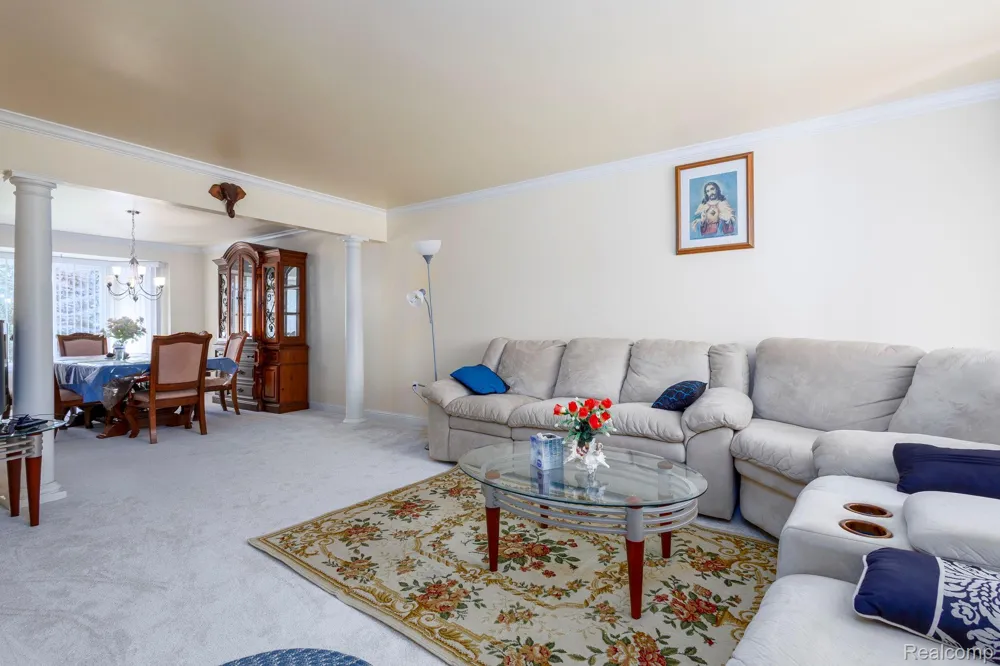 461 Tanner Drive Troy City, MI 48085