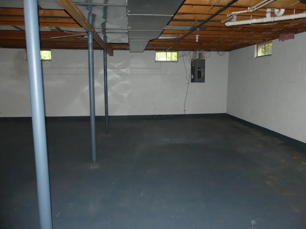 2157 Deerwood Drive Muskegon Charter Township, MI 49457