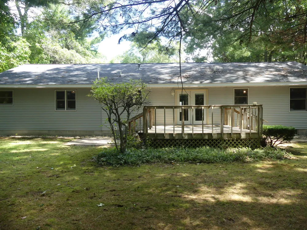 2157 Deerwood Drive Muskegon Charter Township, MI 49457