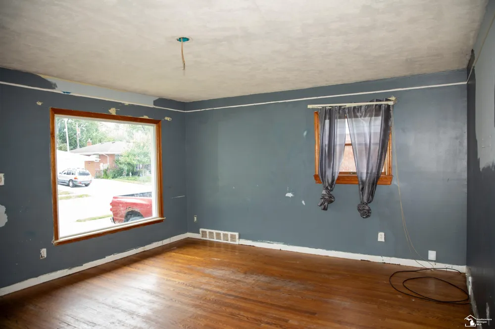 735 Detroit Avenue Lincoln Park City, MI 48146