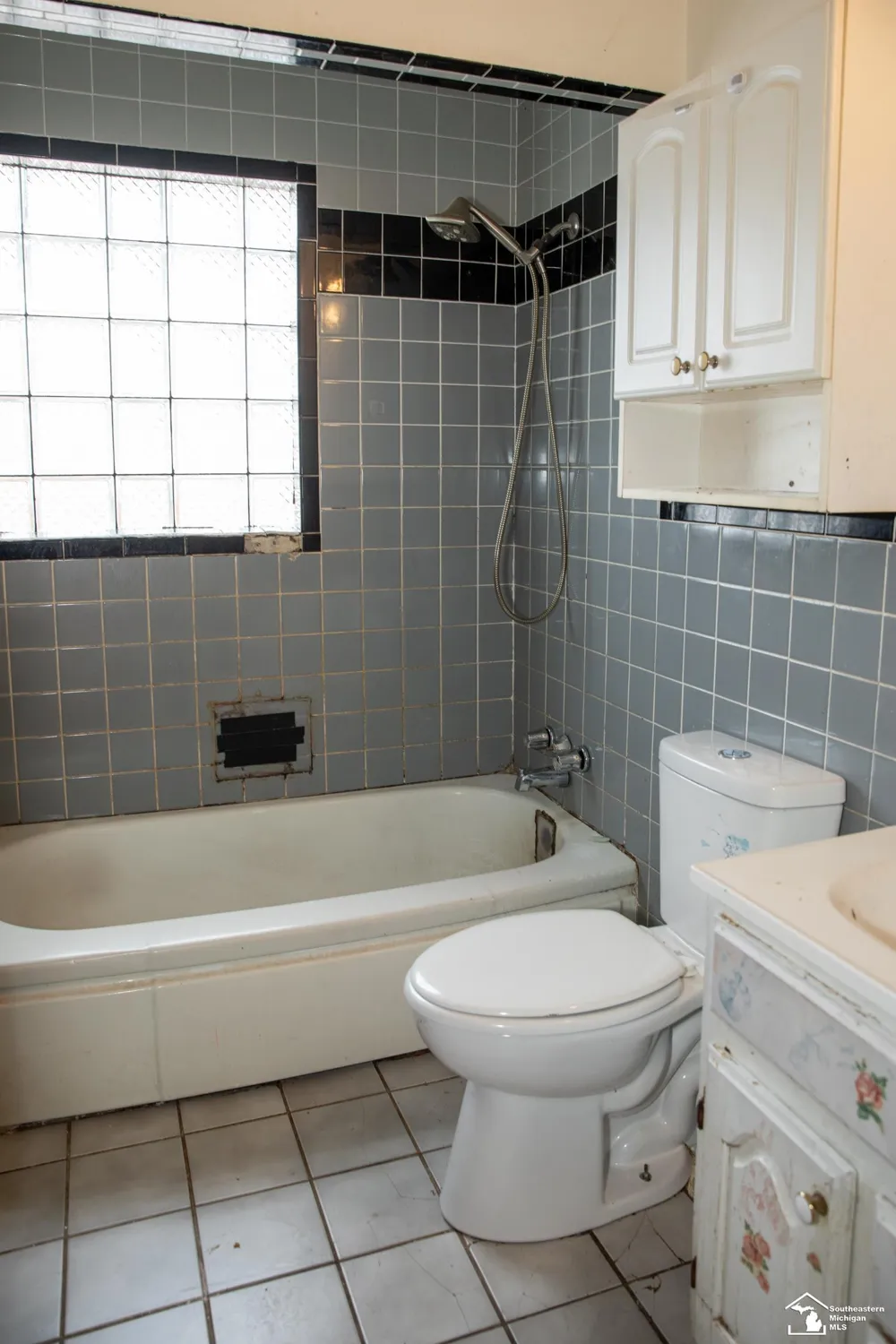 735 Detroit Avenue Lincoln Park City, MI 48146