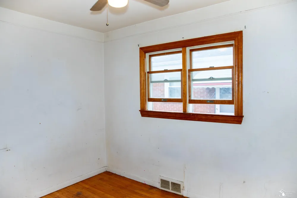 735 Detroit Avenue Lincoln Park City, MI 48146