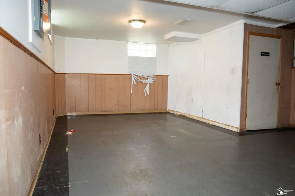 735 Detroit Avenue Lincoln Park City, MI 48146