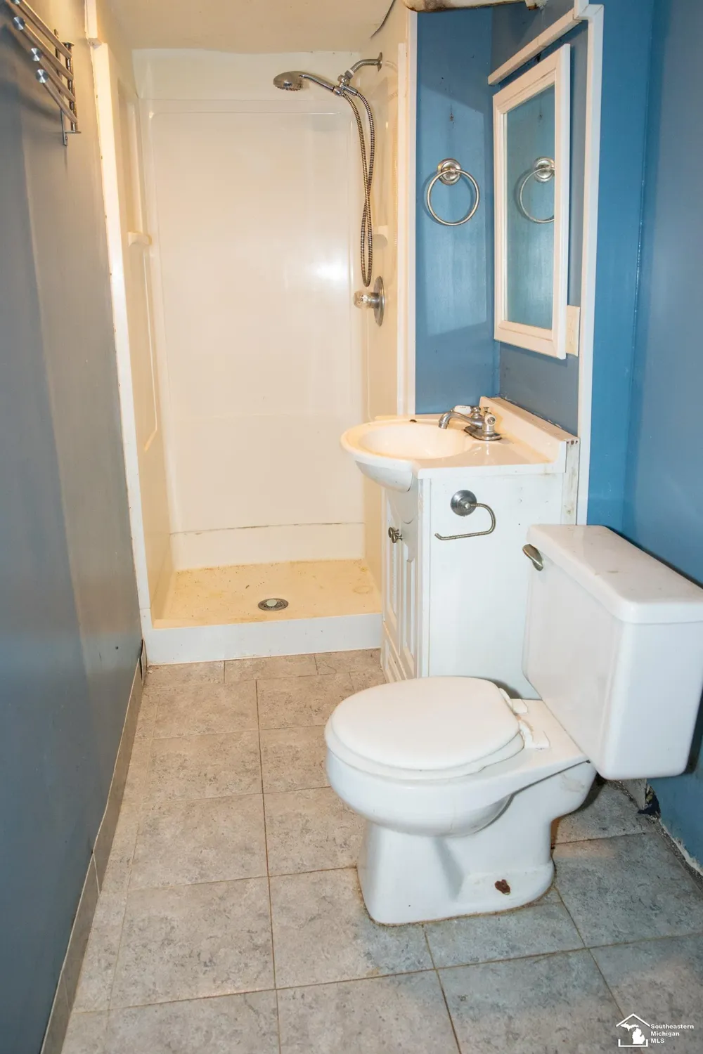 735 Detroit Avenue Lincoln Park City, MI 48146