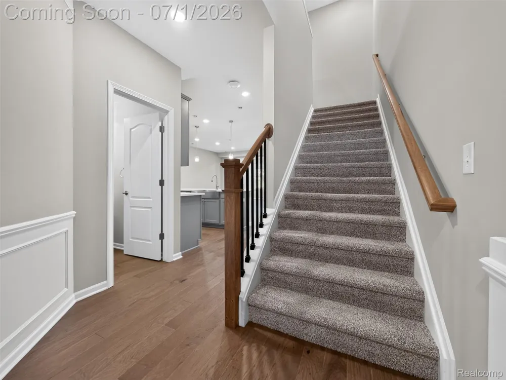 1673 Addison Circle Commerce Charter Township, MI 48390