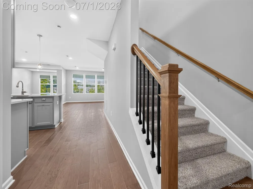 1673 Addison Circle Commerce Charter Township, MI 48390