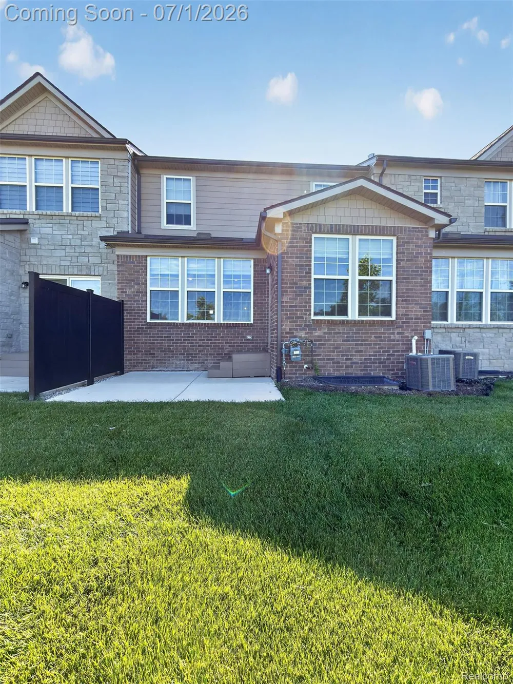 1673 Addison Circle Commerce Charter Township, MI 48390
