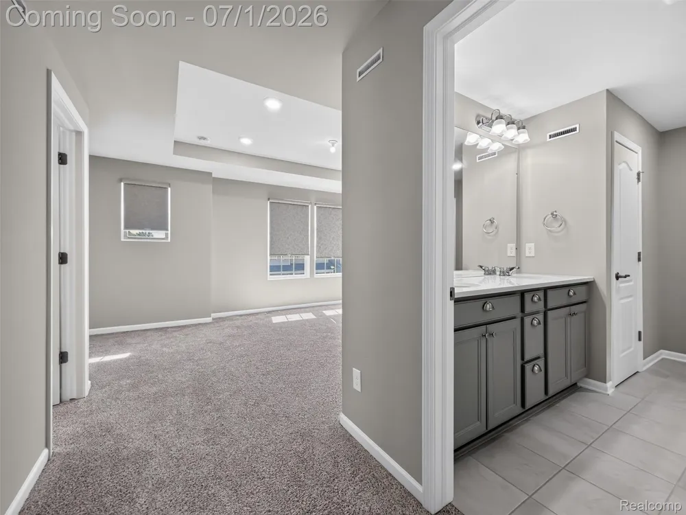 1673 Addison Circle Commerce Charter Township, MI 48390
