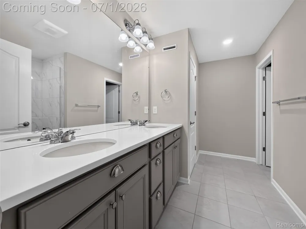 1673 Addison Circle Commerce Charter Township, MI 48390