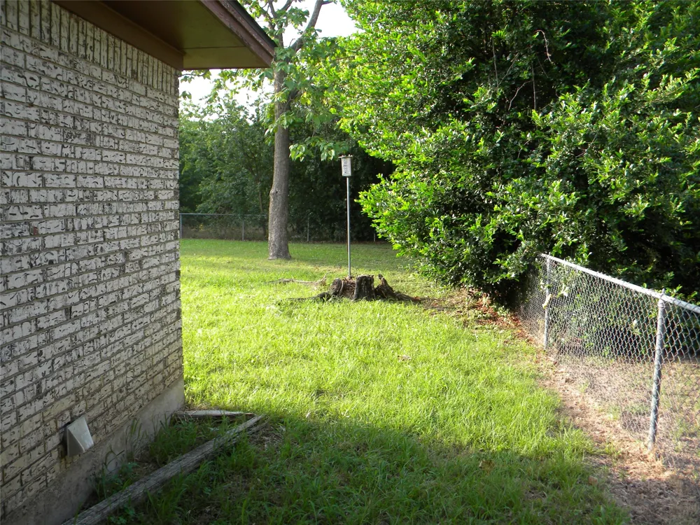 1450 W Ash Street Stephenville, TX 76401