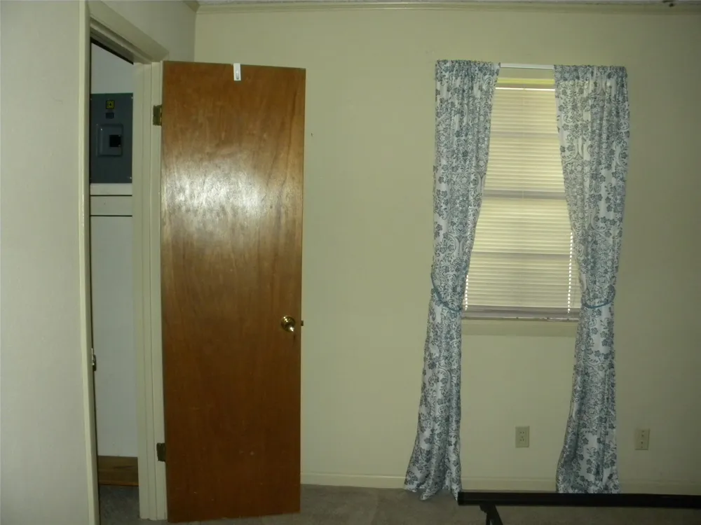 1450 W Ash Street Stephenville, TX 76401