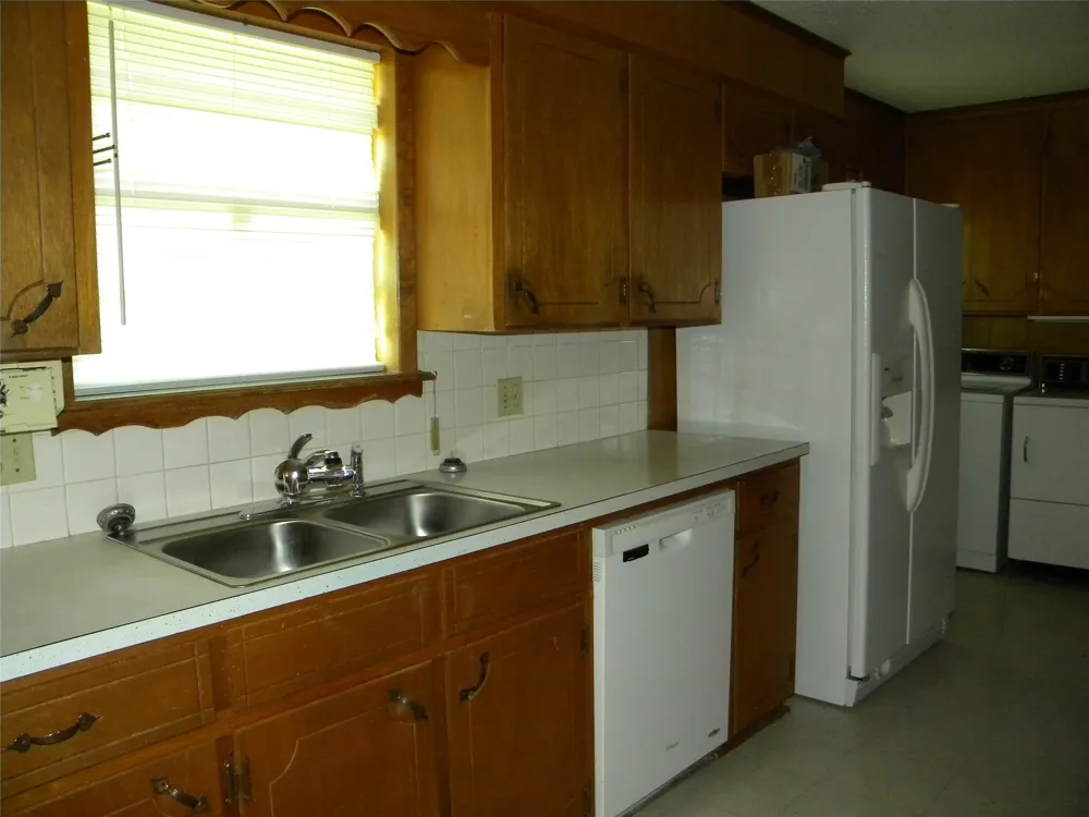 1450 W Ash Street Stephenville, TX 76401